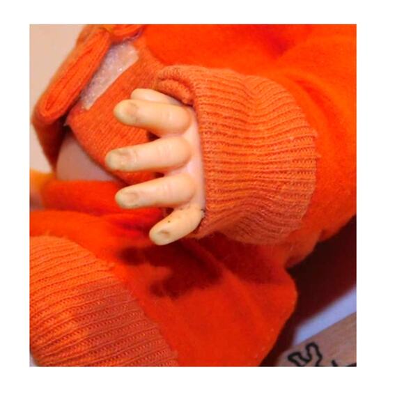 8" 1957 Vintage Ruth E. Newton Sun Rubber Co. Baby Drink & Wet Play Doll - Picture 3 of 7